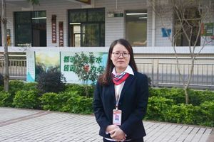向五月  嘉福集团一级名师