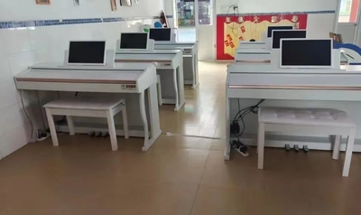 钢琴房