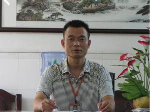 朱庆茂：政教主任，本科学历，小学一级教师，曾被评为白云区优秀教师称号。